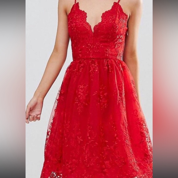 Gosh this dress is amazing but it does not fit me any longer - Picture 4 of 8